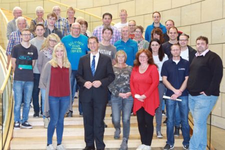 Feuerwehr Würgendorf besucht Jens Kamieth im Landtag