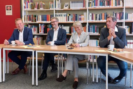 Besuch der NRW-Schulministerin Dorothee Feller im Wahlkreis von Jens Kamieth MdL